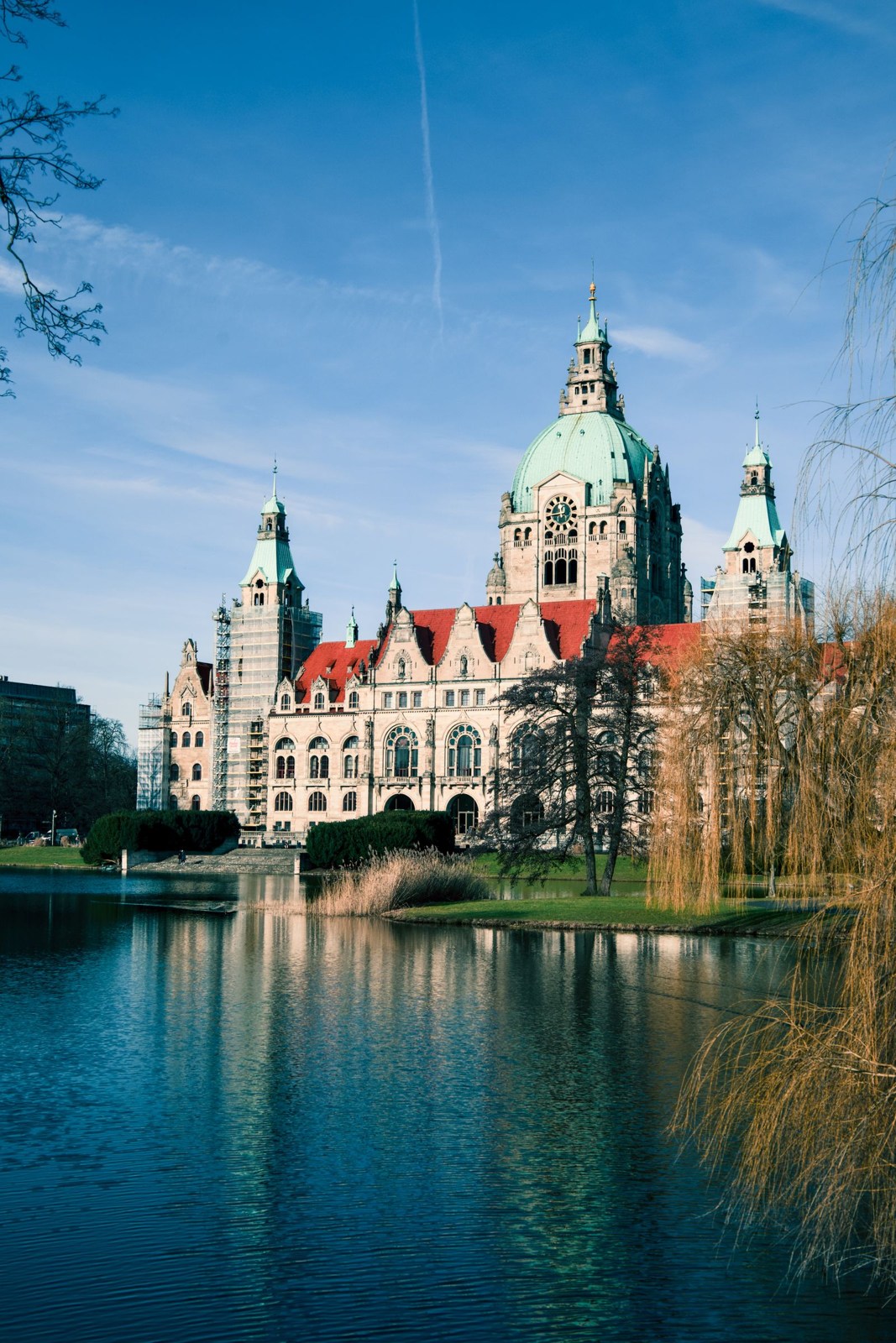 Hanover New Town Hall reflected in the water
